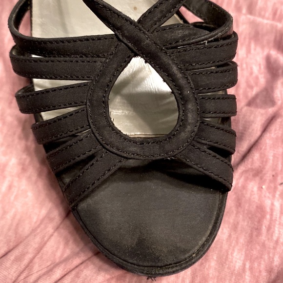 Womens black high heels size: 61/2 - Picture 4 of 7